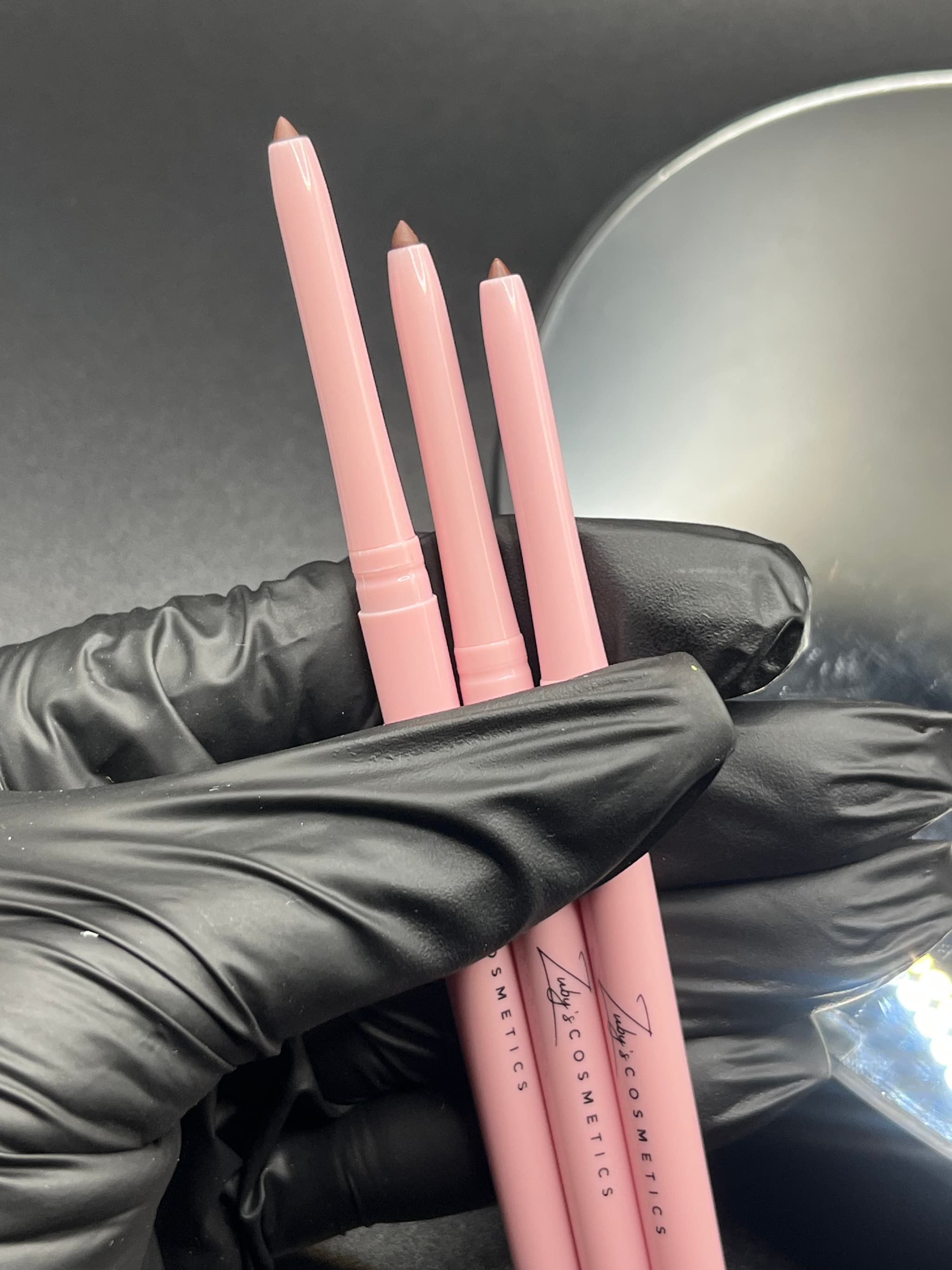 Lip liner